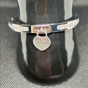 ✅ PRICE IS FIRM ✅ Fashion Silver Bracelet with Charm